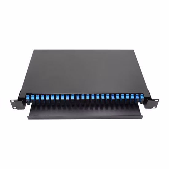 Panneau de brassage à fibre optique coulissant monté en rack de 19 pouces
